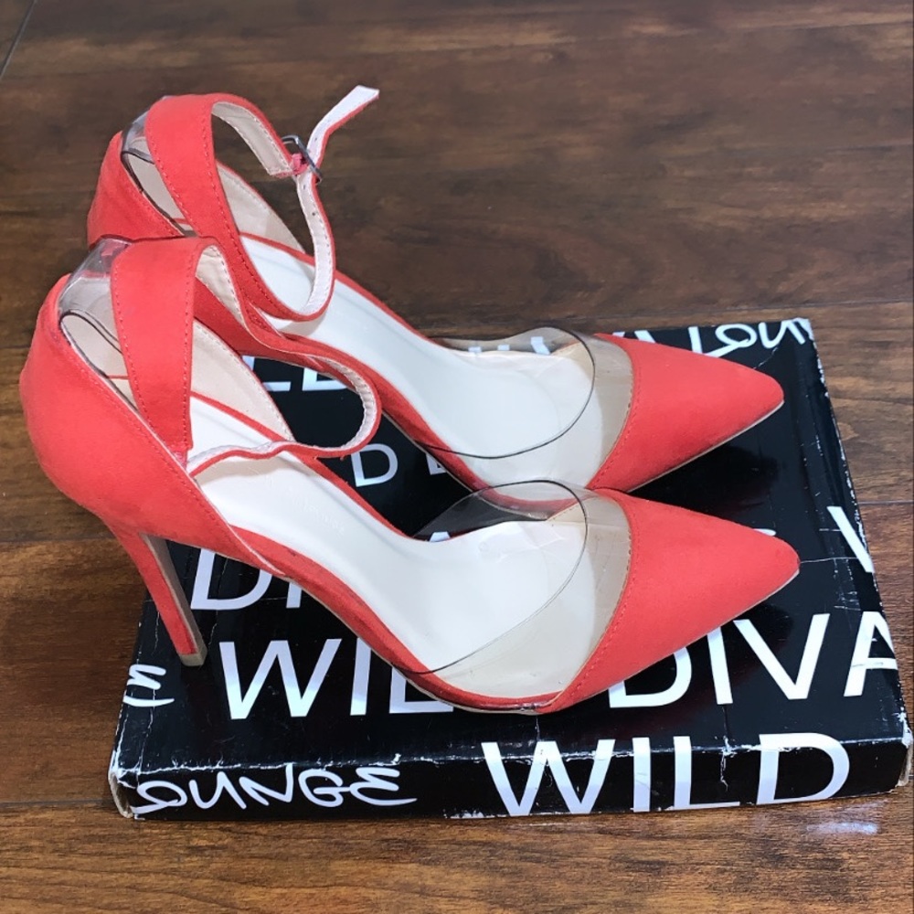 Women heels, great for outings.